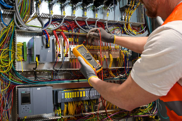 Best Affordable Emergency Electrician  in Thompsonville, CT